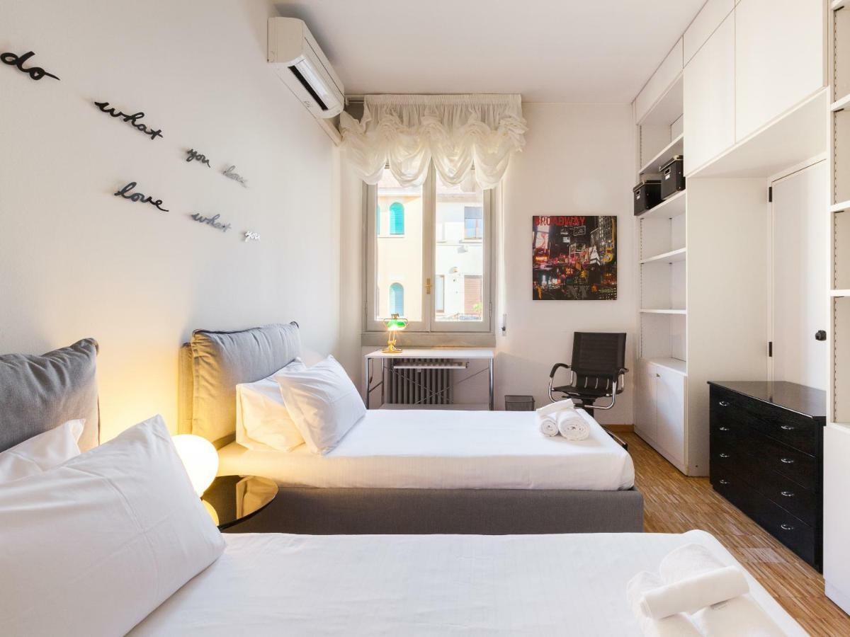 Easyhomes - Corso Vercelli Milan Luaran gambar