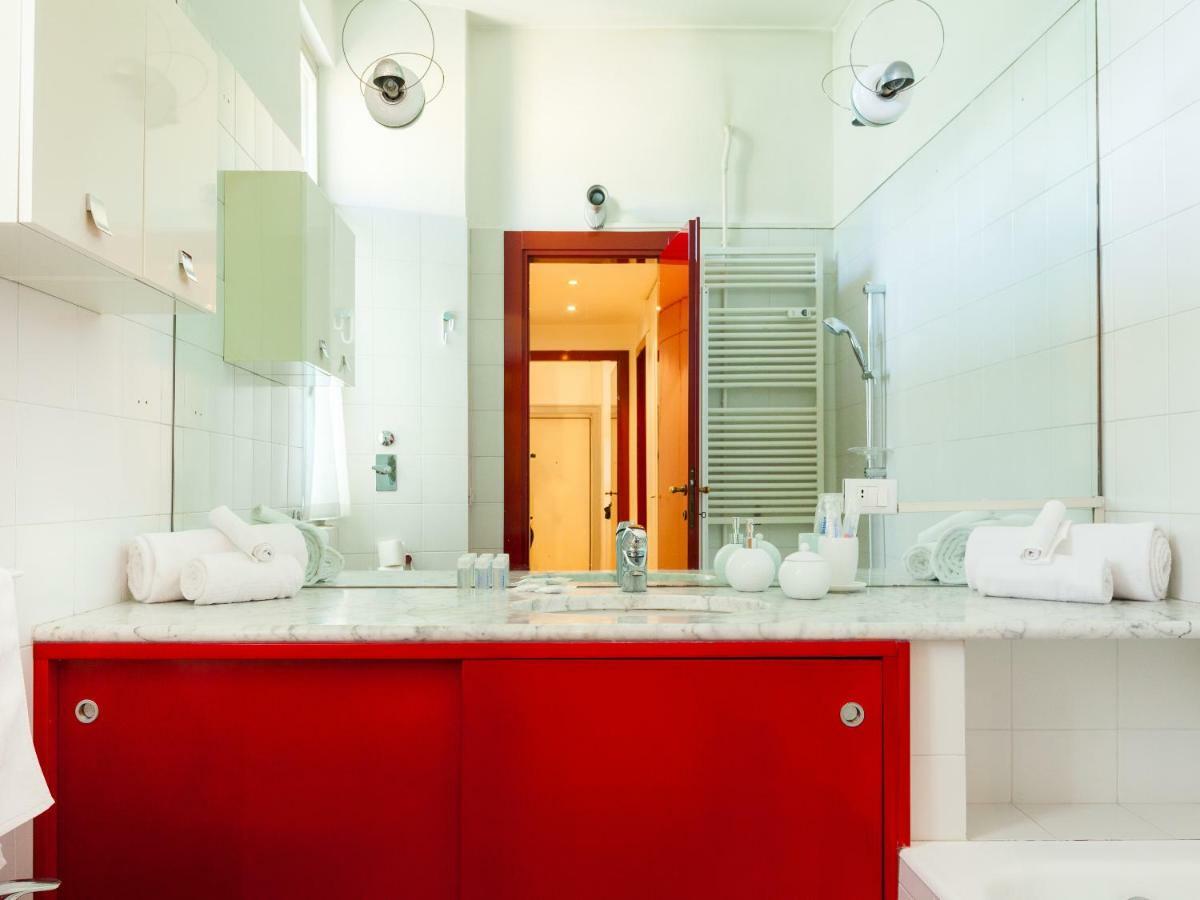 Easyhomes - Corso Vercelli Milan Luaran gambar