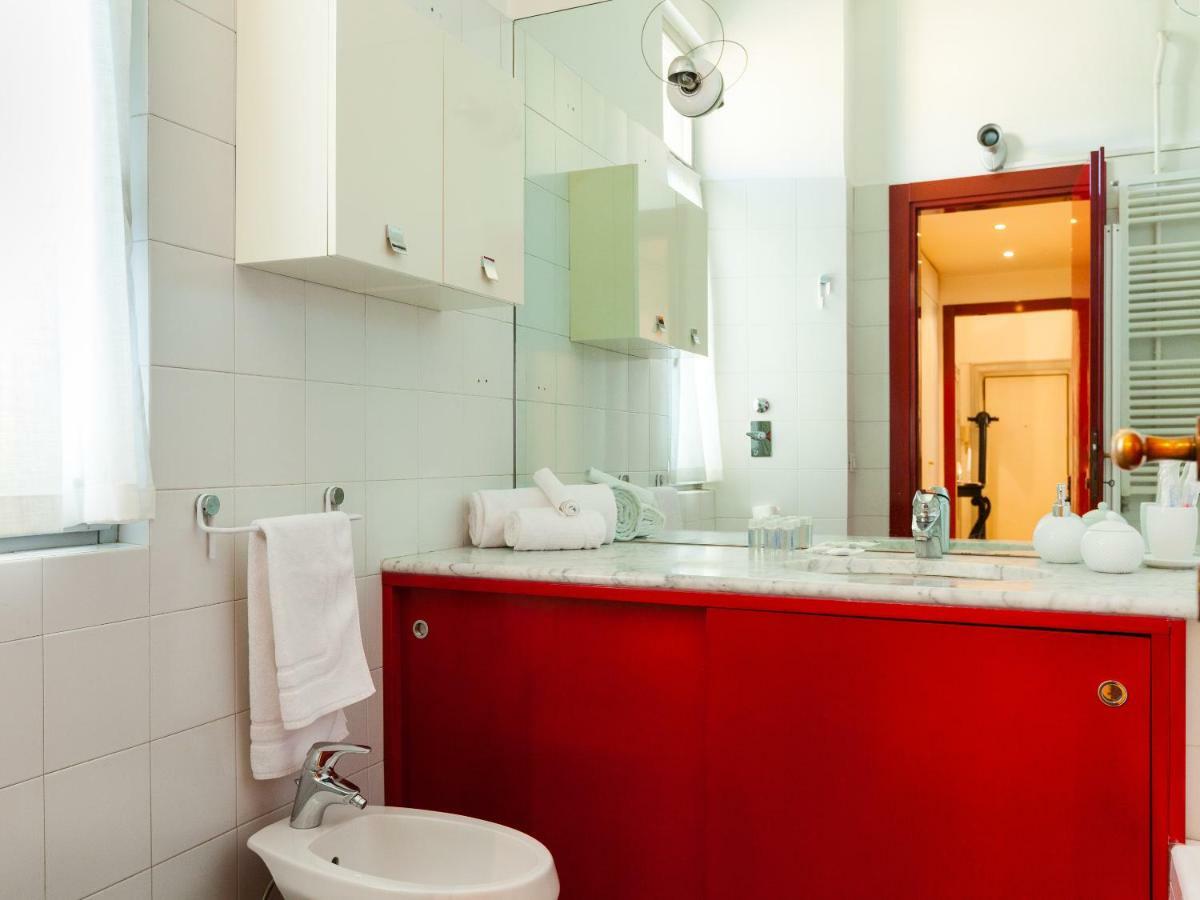 Easyhomes - Corso Vercelli Milan Luaran gambar